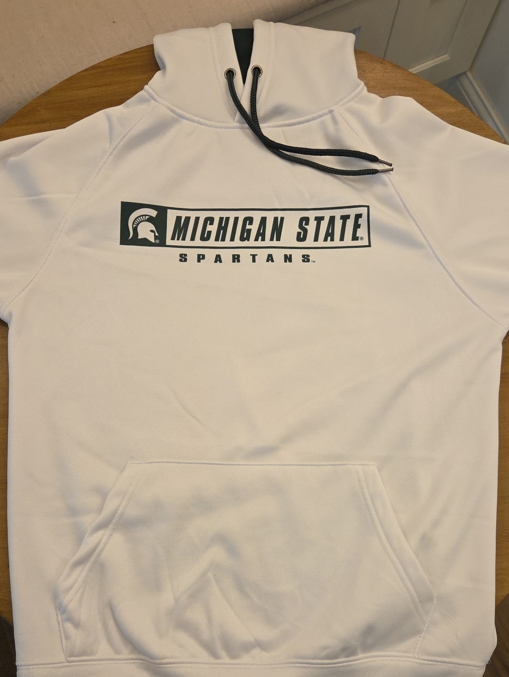 Colosseum Men's Black and White Logo Pullover